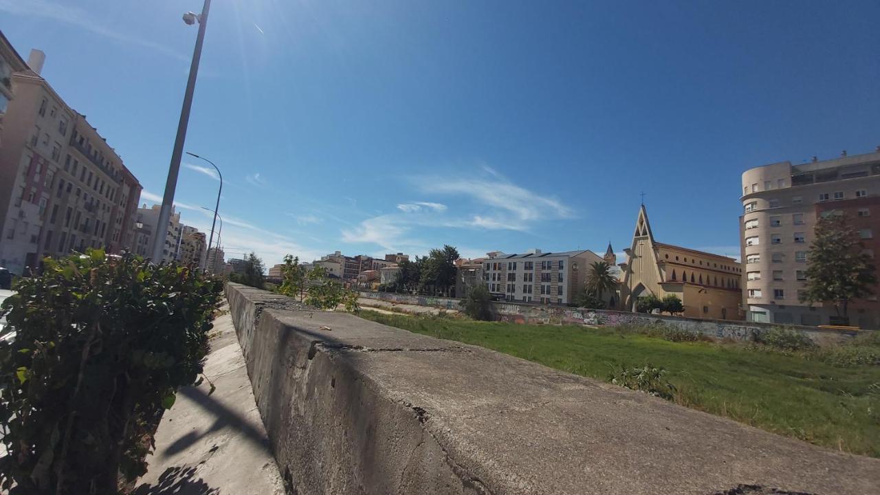 Del Parque Flats Alvarez Suite مالقة المظهر الخارجي الصورة